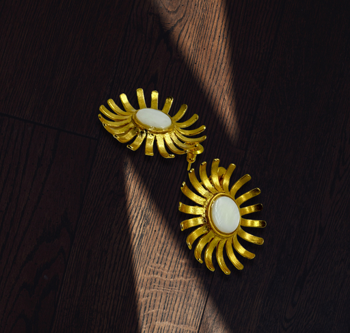 Retro Moonstone Studs Earnings